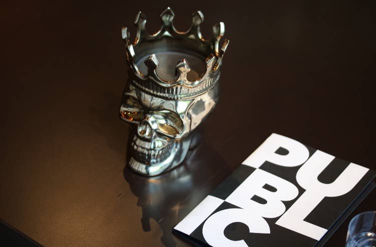 Thompson Ferrier - Vendita all'ingrosso Candela in vasetto - Candela Profumata Teschio d'Oro - Cognac, Prugna e Vaniglia6