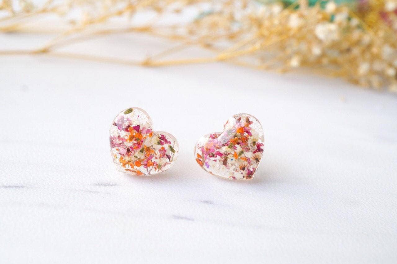 Ann + Joy - Wholesale Stud/Post Earrings - Heart Stud Real Dried Flowers and Resin Earrings2