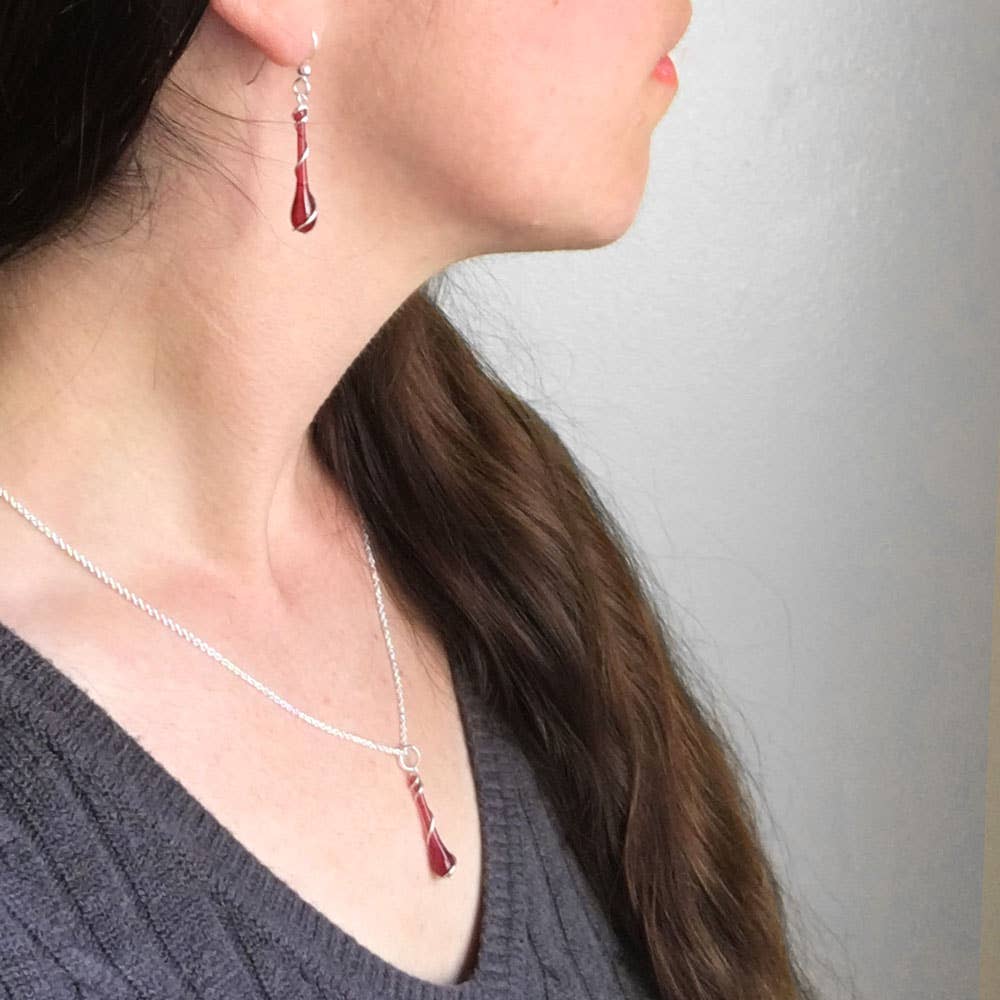 Sundrop Jewelry - Wholesale Pendant/Charm Necklace - Lyra Glass Teardrop Pendant Necklace with Silver Spiral9