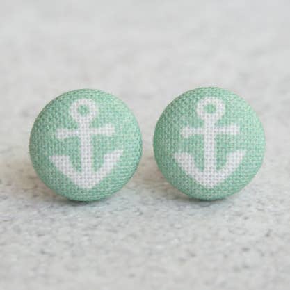 Seafoam Anchor Boucles d'oreilles bouton en tissu pour la vente par Rachel O's