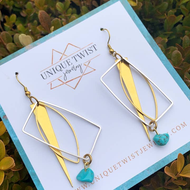 Unique Twist Jewelry - Wholesale Dangle Earrings - The Bessie Earrings