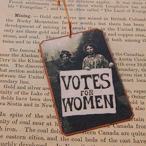 Ornamento Votos para Mujeres para venta al por mayor de Sarah Wood Studio