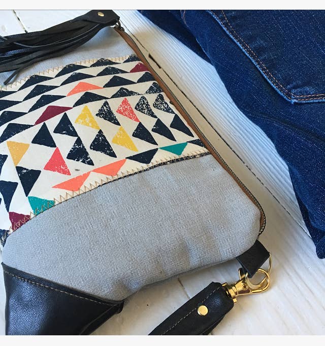 Melmax Design - Wholesale Wristlet - Gray Triangles Wristlet1