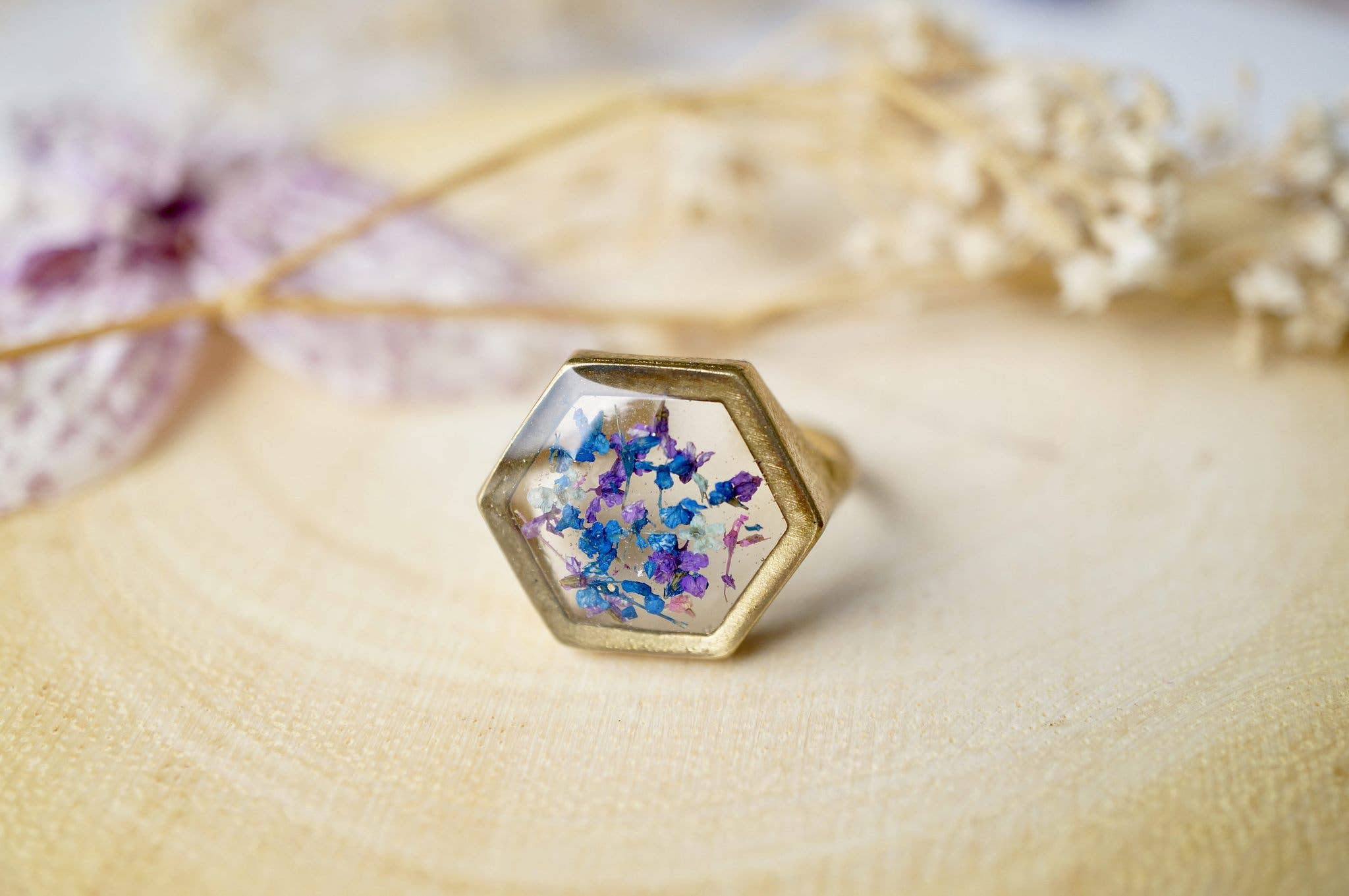 Ann + Joy - Wholesale Cocktail/Statement Ring - Hexagon Gold Real Pressed Flowers in Resin Ring4