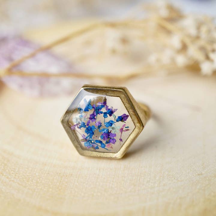 Ann + Joy - Wholesale Cocktail/Statement Ring - Hexagon Gold Real Pressed Flowers in Resin Ring4