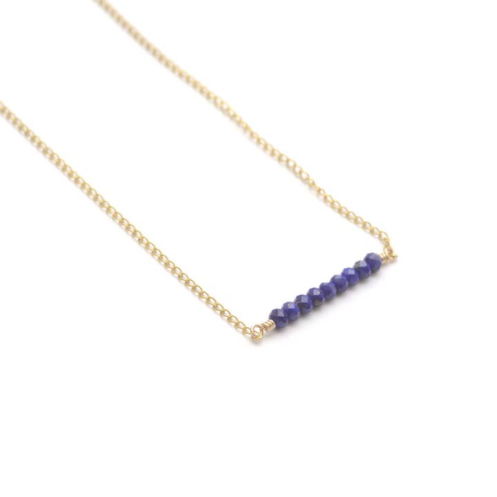 Collier en forme d'ellipse avec perles bleues en lapis-lazuli pour la vente par Favor Jewelry