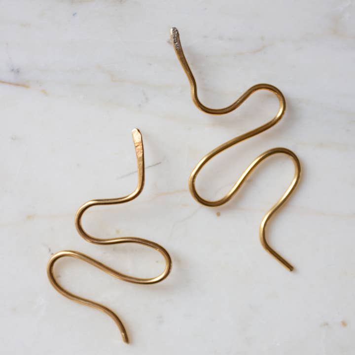 Océanne - Wholesale Dangle Earrings - Serpent Studs0