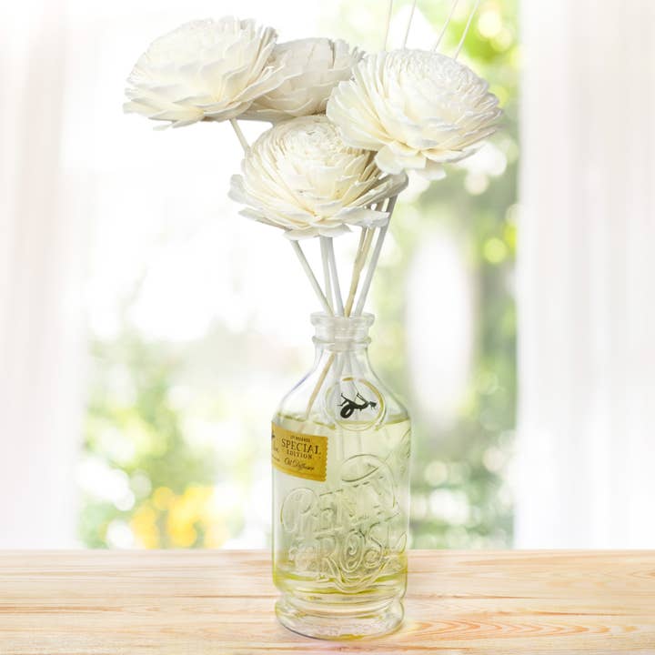 Chrysanthemum - Signature Floral Bouquet Diffuser for wholesale by Penny & Rose
