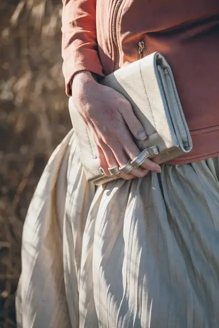 OKOhandbags - Wholesale Clutch Bag - Women's - Davaa Leather Finger Clutch2