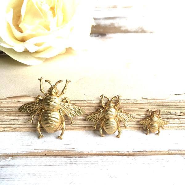 Red Truck Designs - Wholesale Brooch - Gold Bumblebee Tie Tack / Brooch Spring Honeybee3