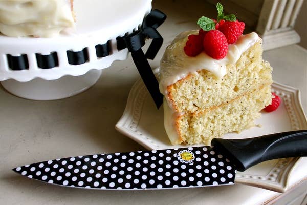 Lemon Poppy Inc. - Wholesale Knife Set - CLOSEOUT Ceramic Blade Knife Set, Polka Dots2
