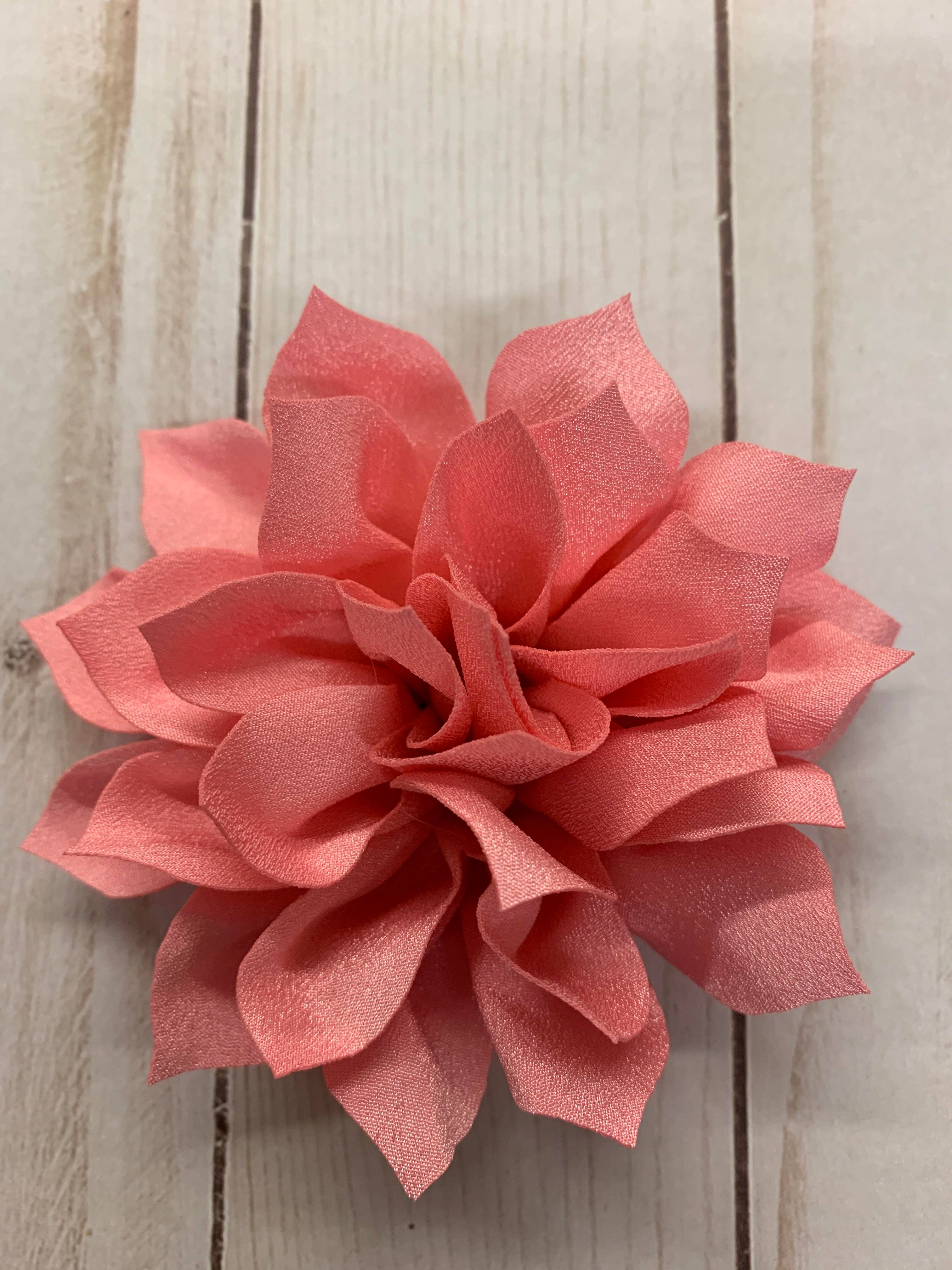 Rachel's Ribbons - Wholesale Hair Clip - Kids - Lily Flower Clip - Large3