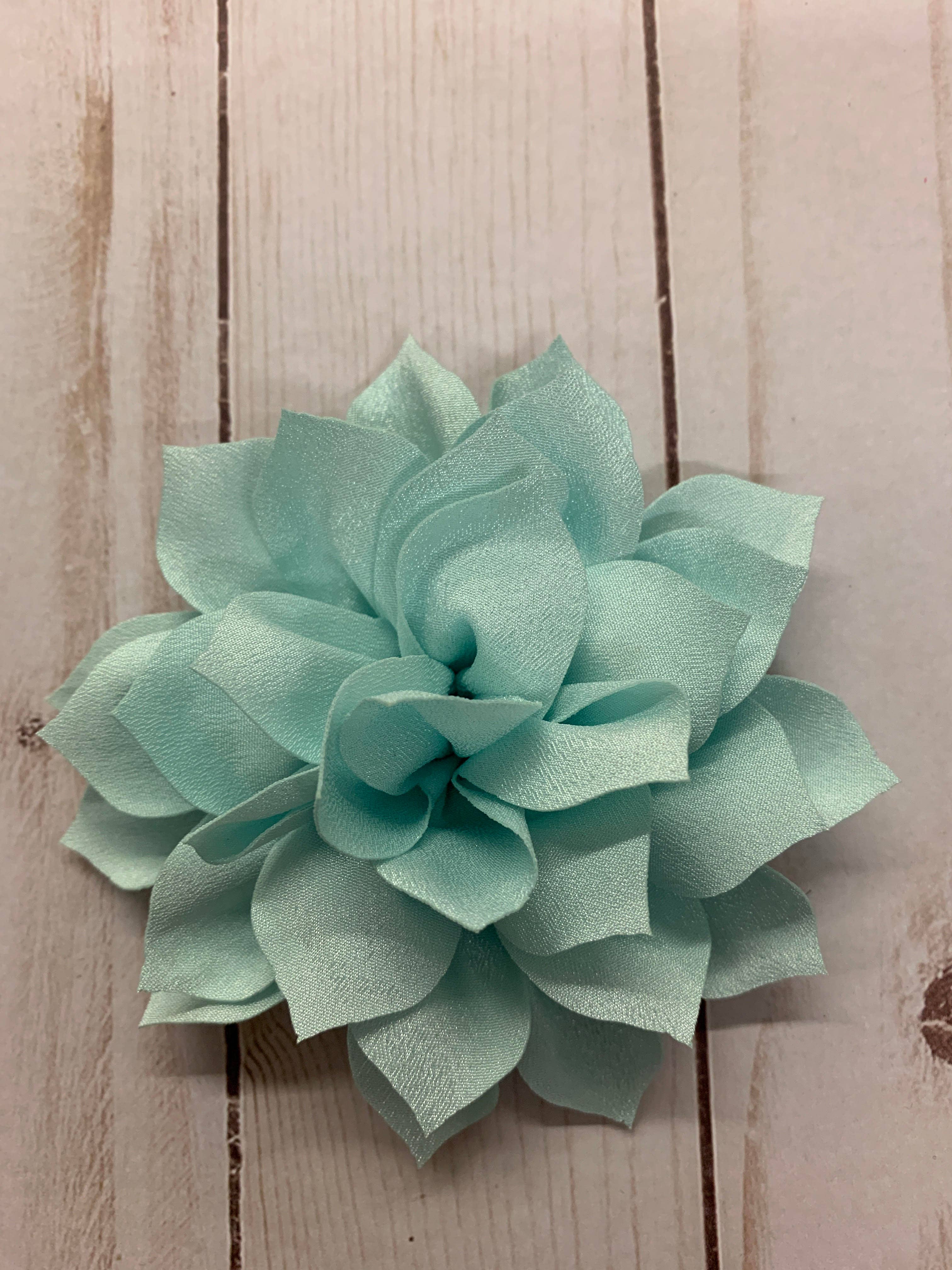 Rachel's Ribbons - Wholesale Hair Clip - Kids - Lily Flower Clip - Large11