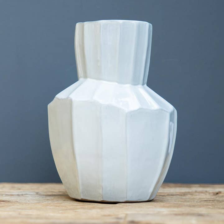 Vase Tiburon Moyen pour la vente par Gather & Serve