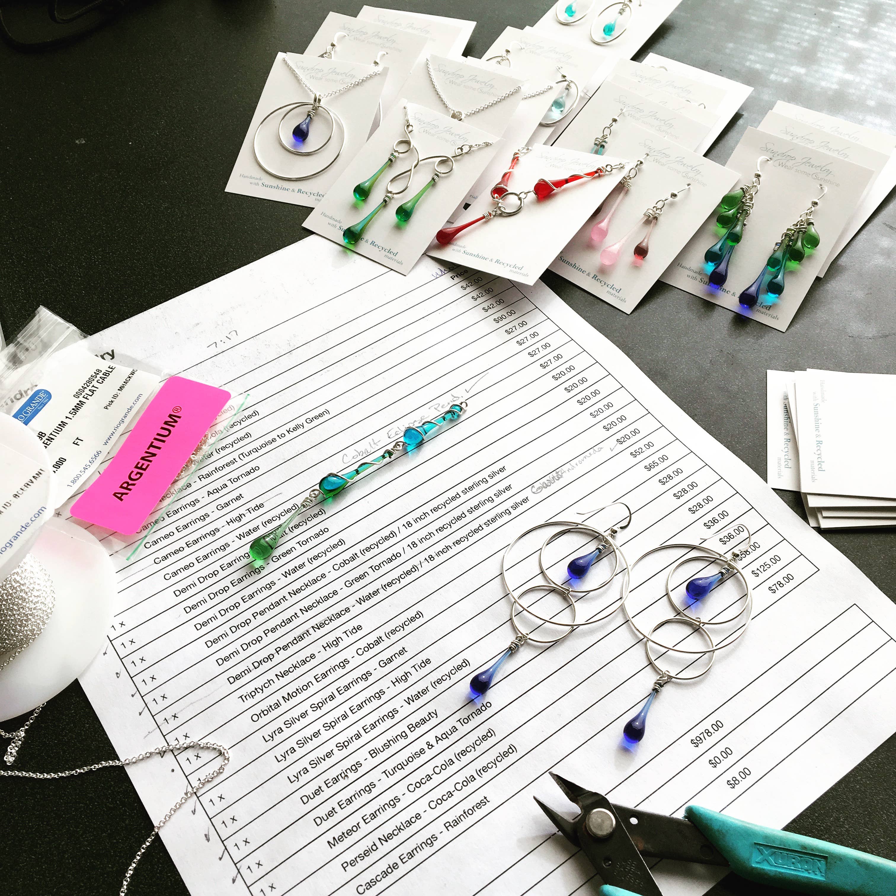 Sundrop Jewelry - Wholesale Dangle Earrings - Laceleaf Glass and Silver Earrings8