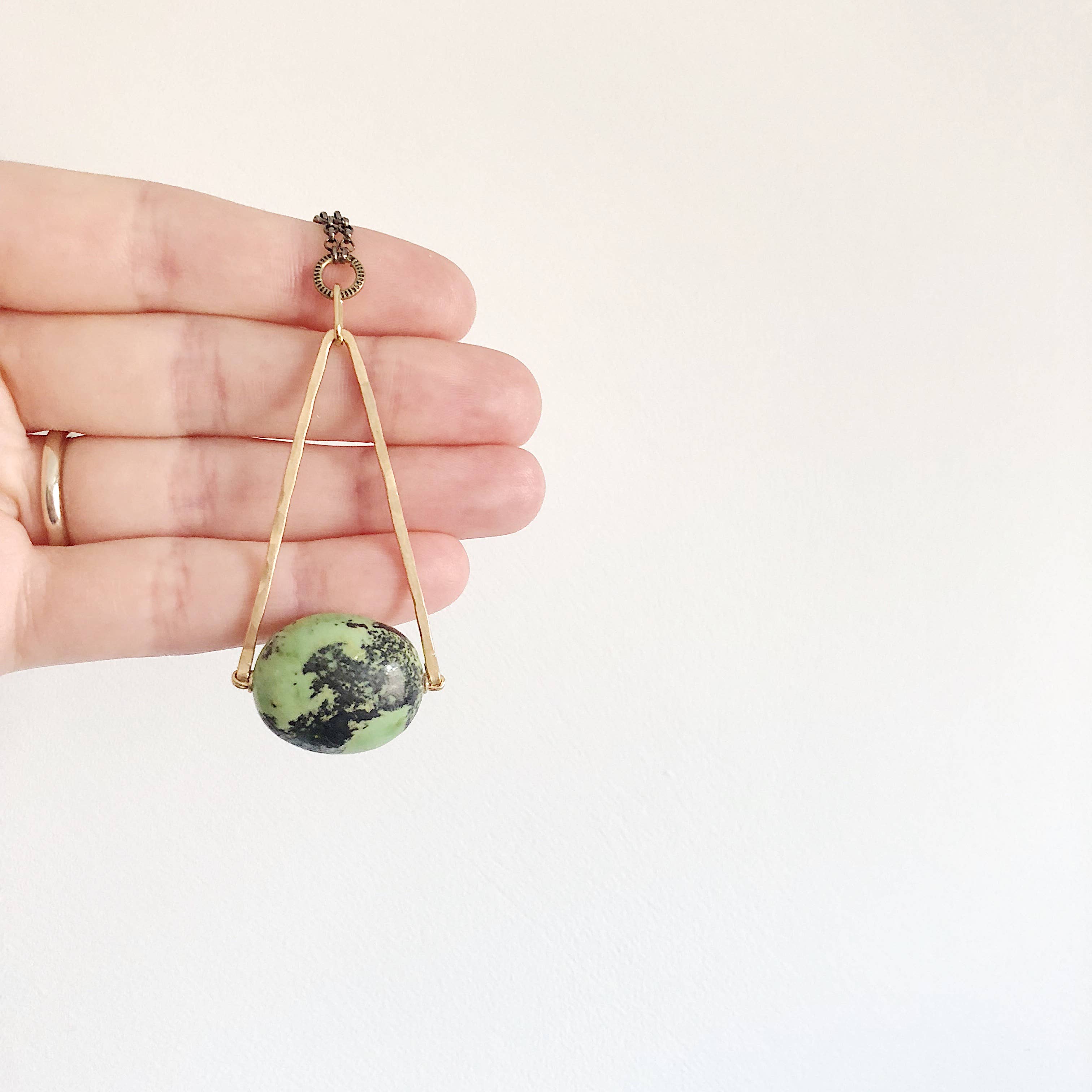 Third & Co. Studio – Colar pingente/pendente por atacado – Colar de bronze e turquesa verde5