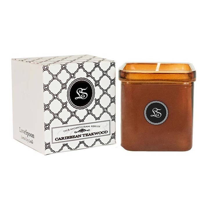 Bois de teck des Caraïbes : Série Monogram pour la vente par Lovespoon Candles, Inc.