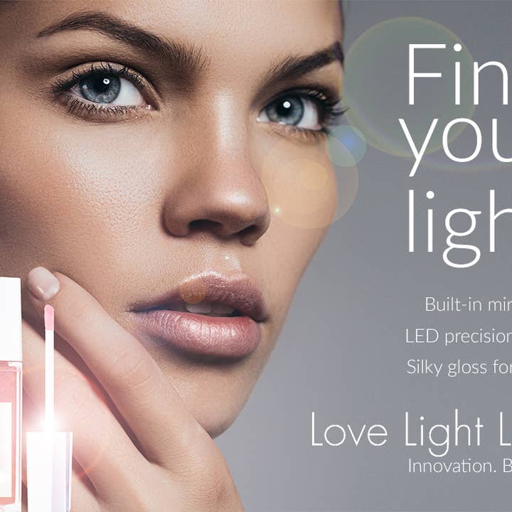 Love Light Cosmetics - Wholesale Lip-gloss - Grace Lighted Lip Gloss with Mirror1