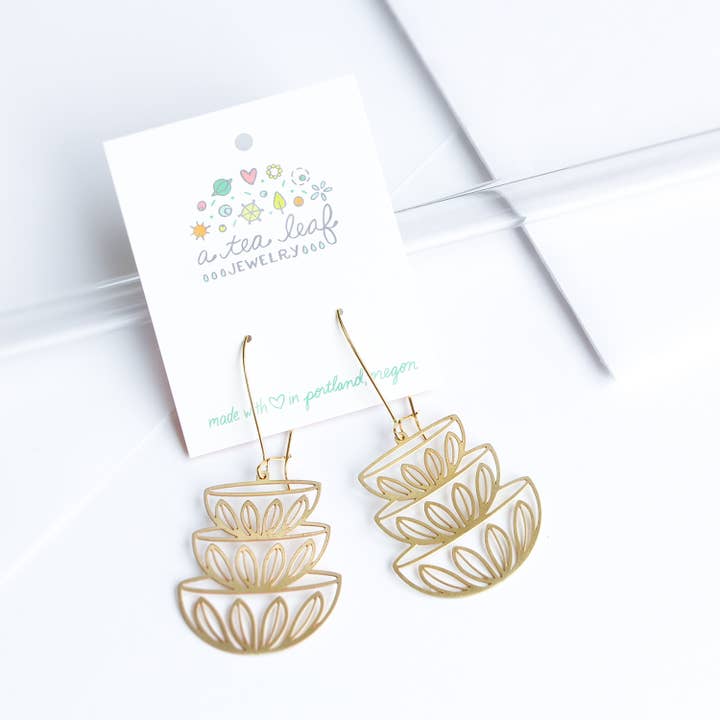 A Tea Leaf Jewelry - Wholesale Dangle Earrings - Retro Bowls Stacked Earrings | Cathrineholm Lotus Pattern