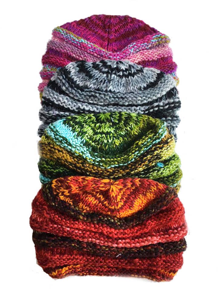 Bonnet à rayures multiples pour la vente par Zig Zag Asian Collection