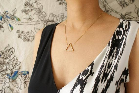 SORA DESIGNS - Wholesale Pendant/Charm Necklace - Triangle Charm Geometric Pendant Necklace1