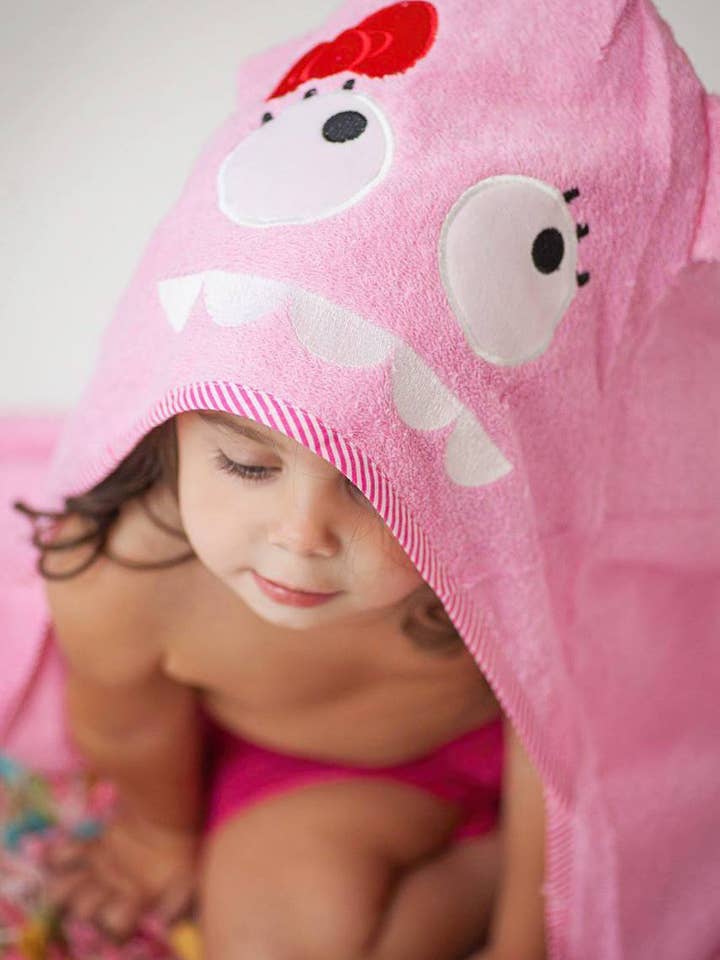Serviette à capuche Pink Monster pour tout-petits et enfants pour la vente par Doodle Pants