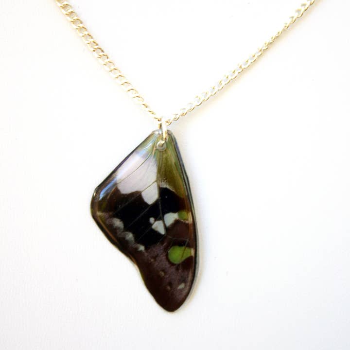 The Pretty Pickle - Wholesale Pendant/Charm Necklace - Purple Spotted Butterfly Wing Necklace- Forewing1