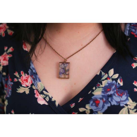 The Pretty Pickle - Vente Colliers à pendentif - Collier Fleur de Naissance Février2