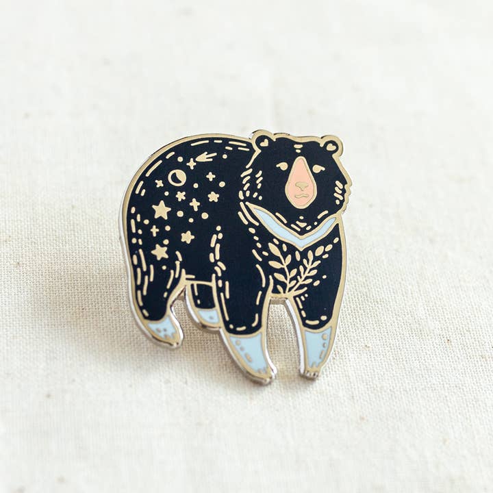 Wildship Studio – Engroshandel Reversnål/knap – Moon Bear Emalje3