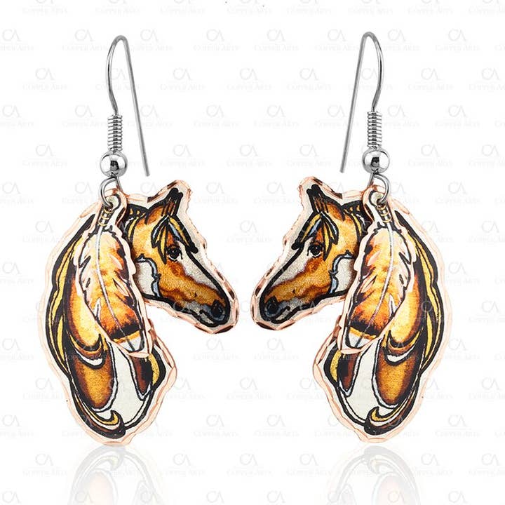 Boucles d'oreilles pendantes en forme de cheval en plumes CA YM 21 YM-21 pour la vente par COPPER ARTS INC.