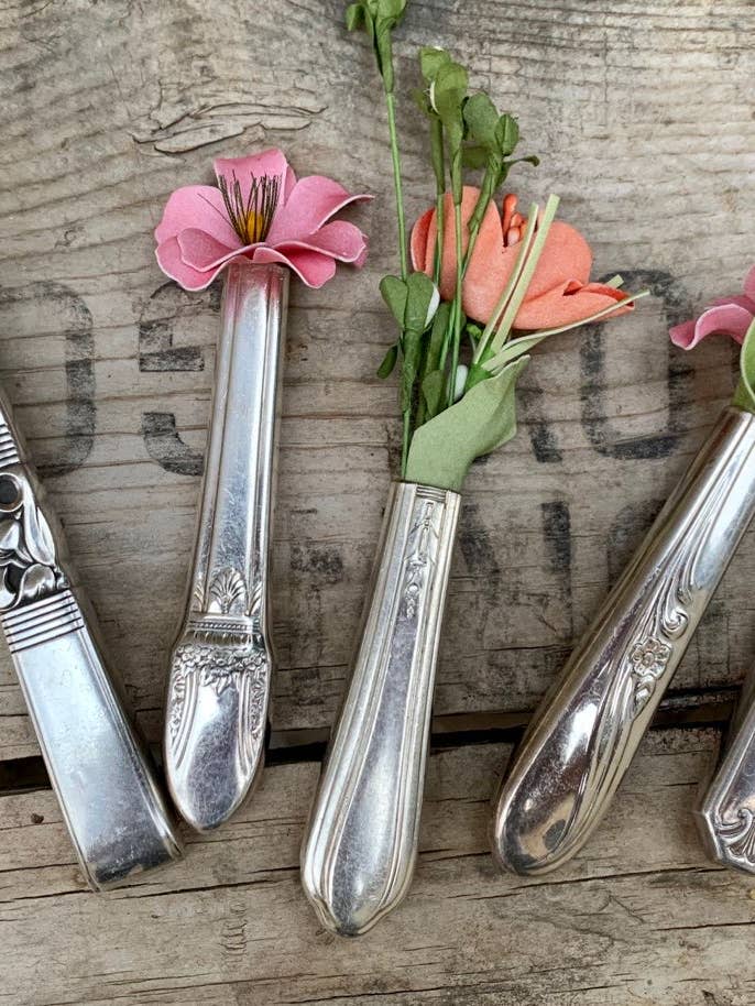 Magnetisk vase med knivskaft for engroshandel hos Pumpernickel and Wry