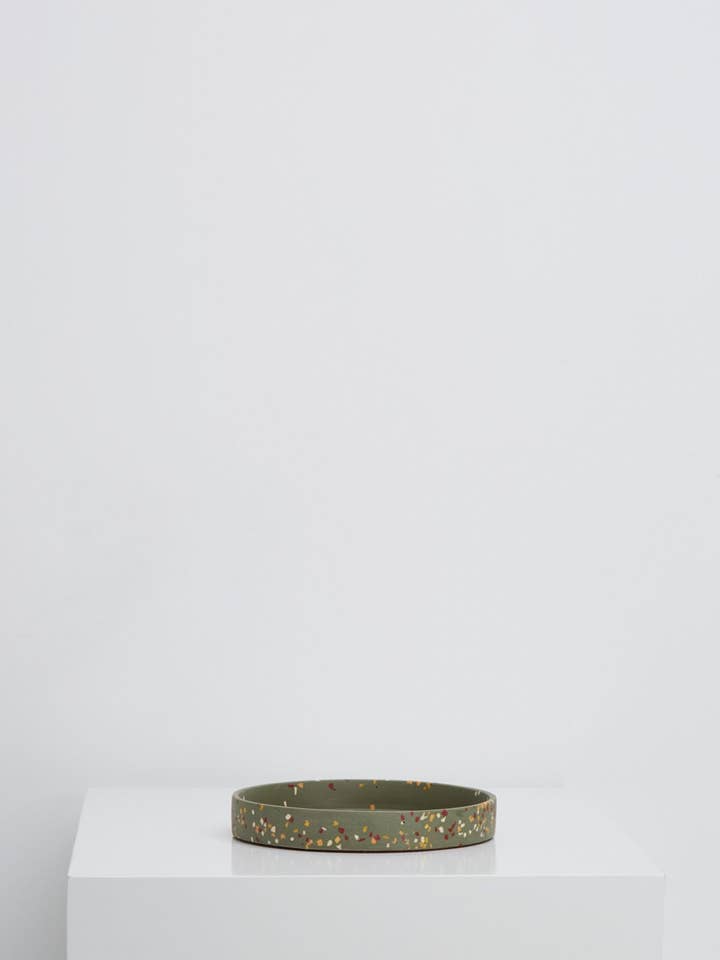 Plateau moyen en terrazzo - Agave pour la vente par Capra Designs