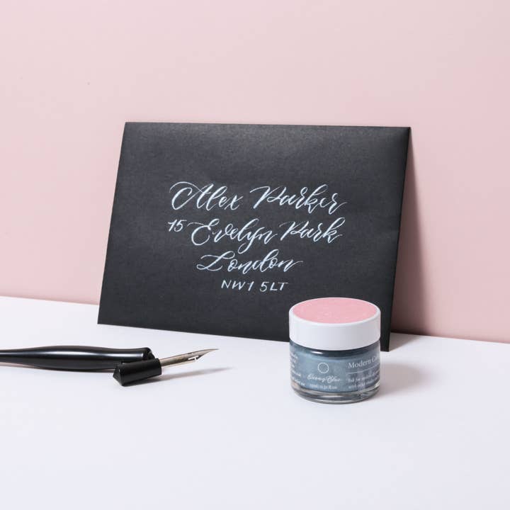 À L'AISE LTD - Wholesale Ink Pad - Ocean Blue Modern Calligraphy Ink1