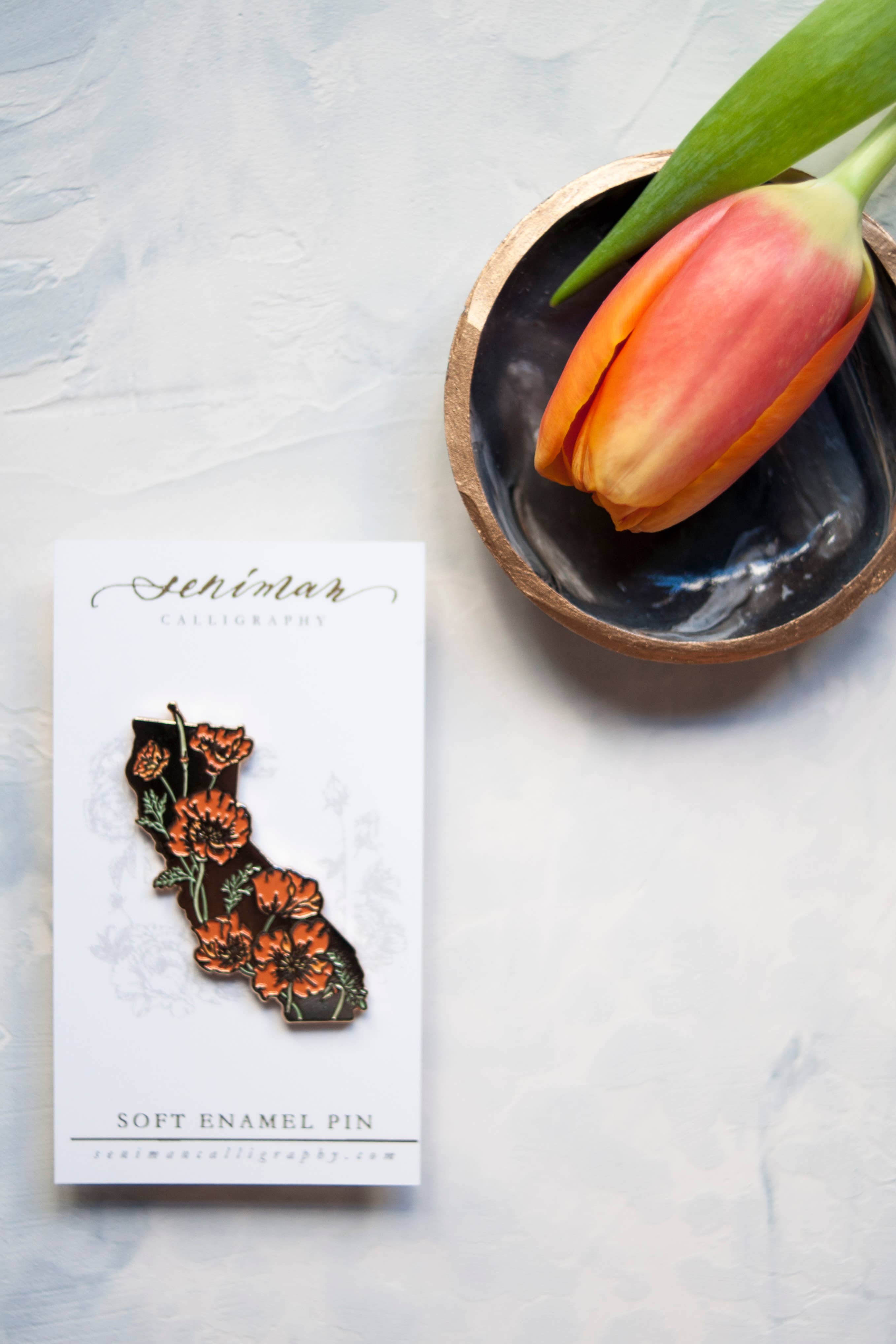 Seniman Calligraphy - Wholesale Lapel Pin/Button - California Poppy Gold Enamel Pin2