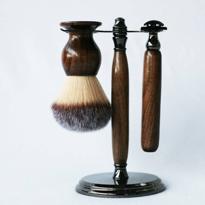 Set de Rasage Noyer avec Gunmetal pour la vente par CreationsByWill, LLC