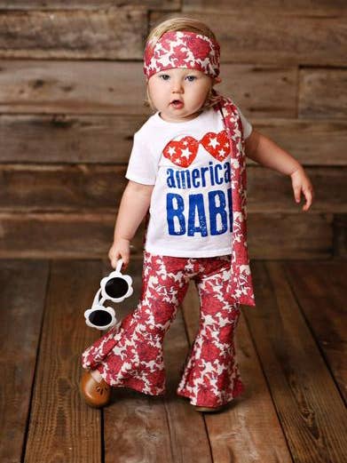 Fond de cloche de rose braise pour la vente par Kapri Couture Bohemian