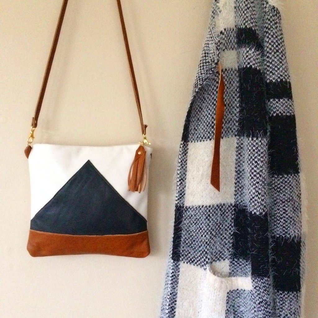 Cross body bag woven Canvas w//fringe /& Aztec triangles Pink and Black 10/"X10/"