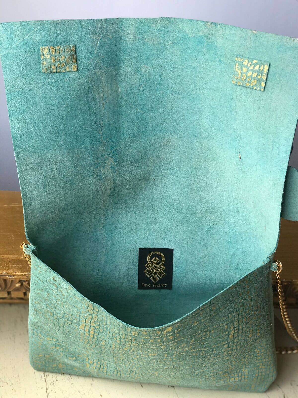 Tina Frantz Designs - Vente Sac à bandoulière – femme - Sac papillon Cindy gaufré doré3