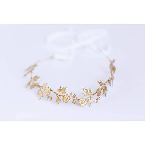 Corona in ottone dorato per la vendita all'ingrosso da parte di Acute Designs