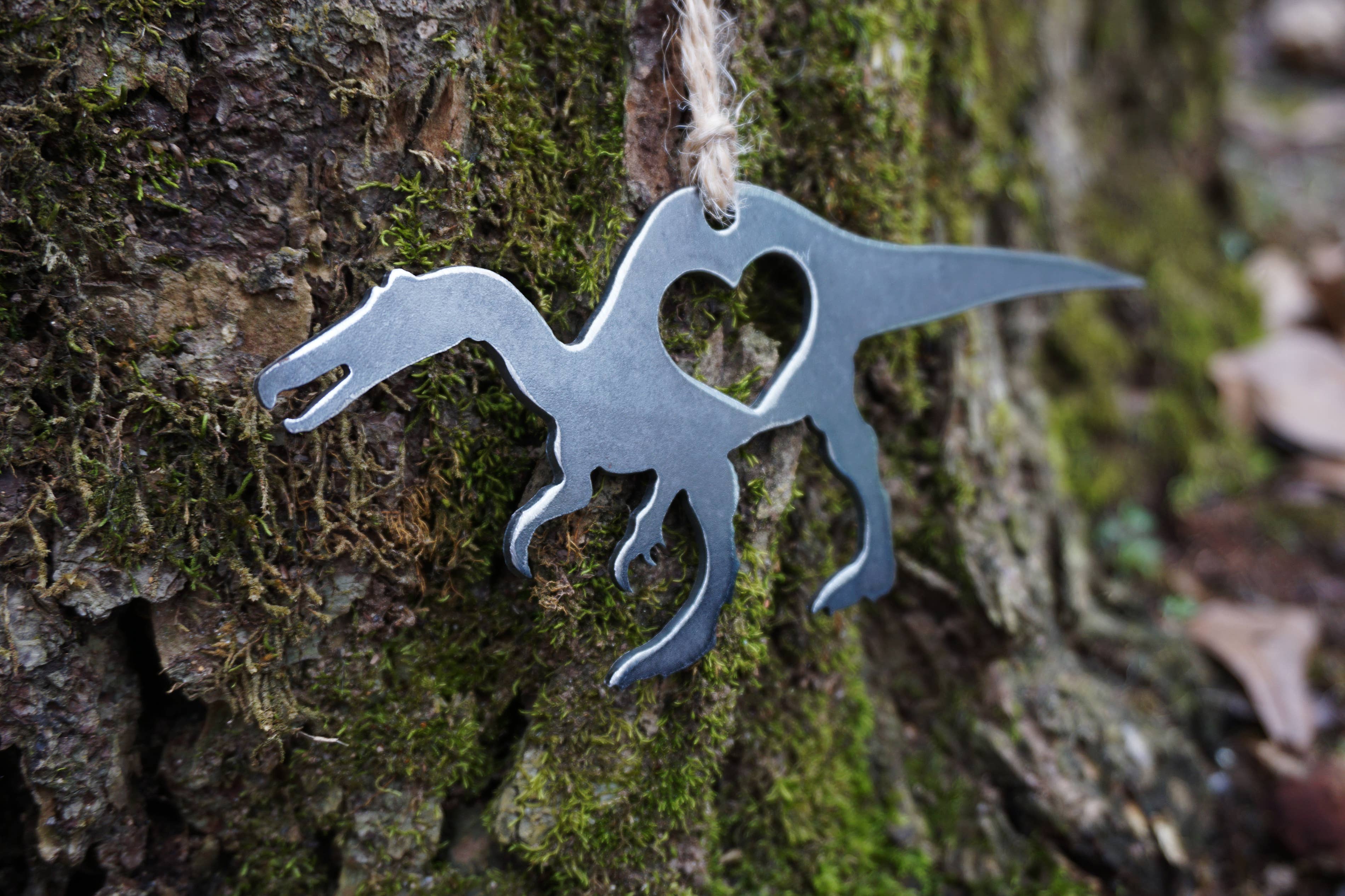BE Creations & Designs, Inc. - Wholesale Ornament - Baryonyx Dinosaur Raw Steel Metal Ornament with Heart2