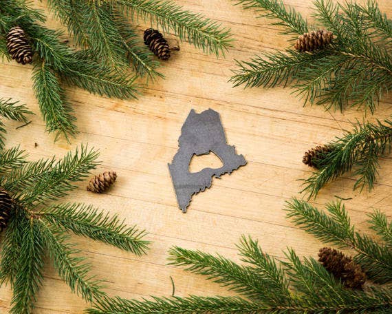 Iron Maid Art – wholesale Flask-/vinöppnare – Maine återvunnet stål flasköppnare1