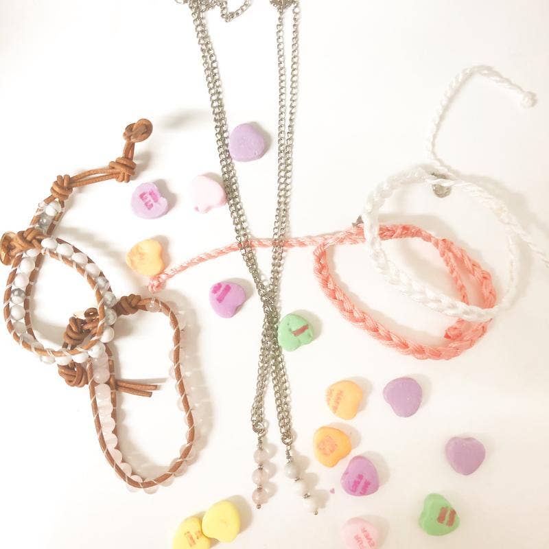 Kanio - Wholesale Pendant/Charm Necklace - Love Necklace1