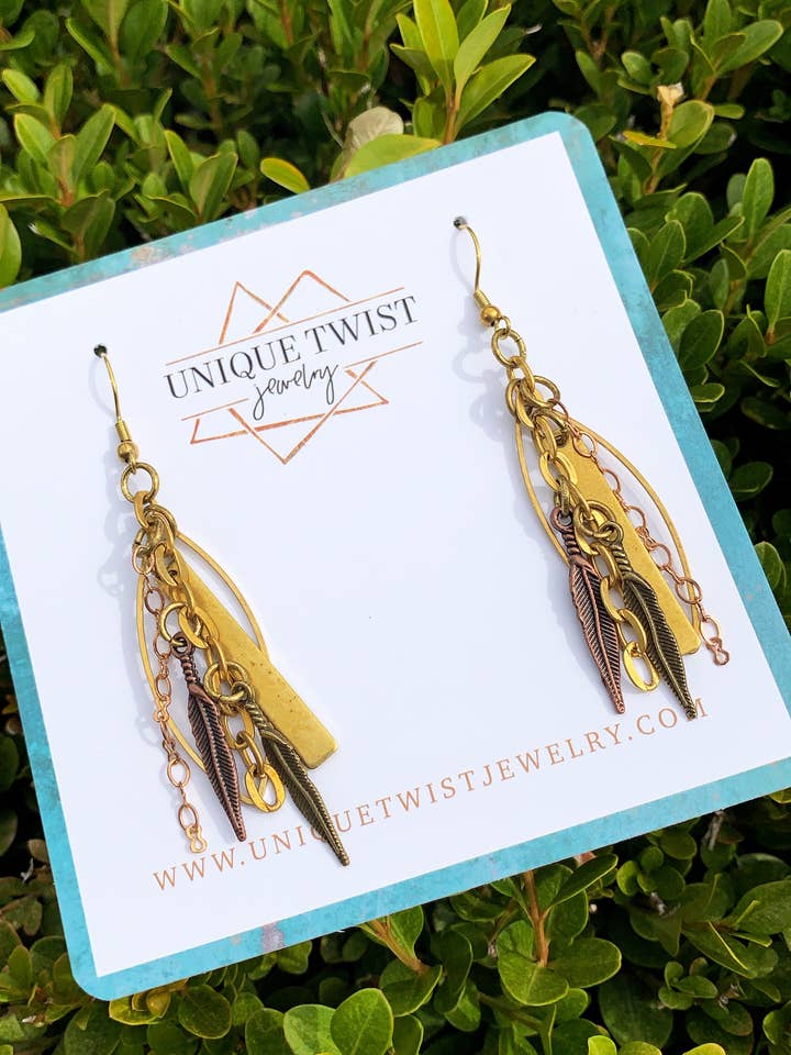 Boucles d'oreilles Janis pour la vente par Unique Twist Jewelry