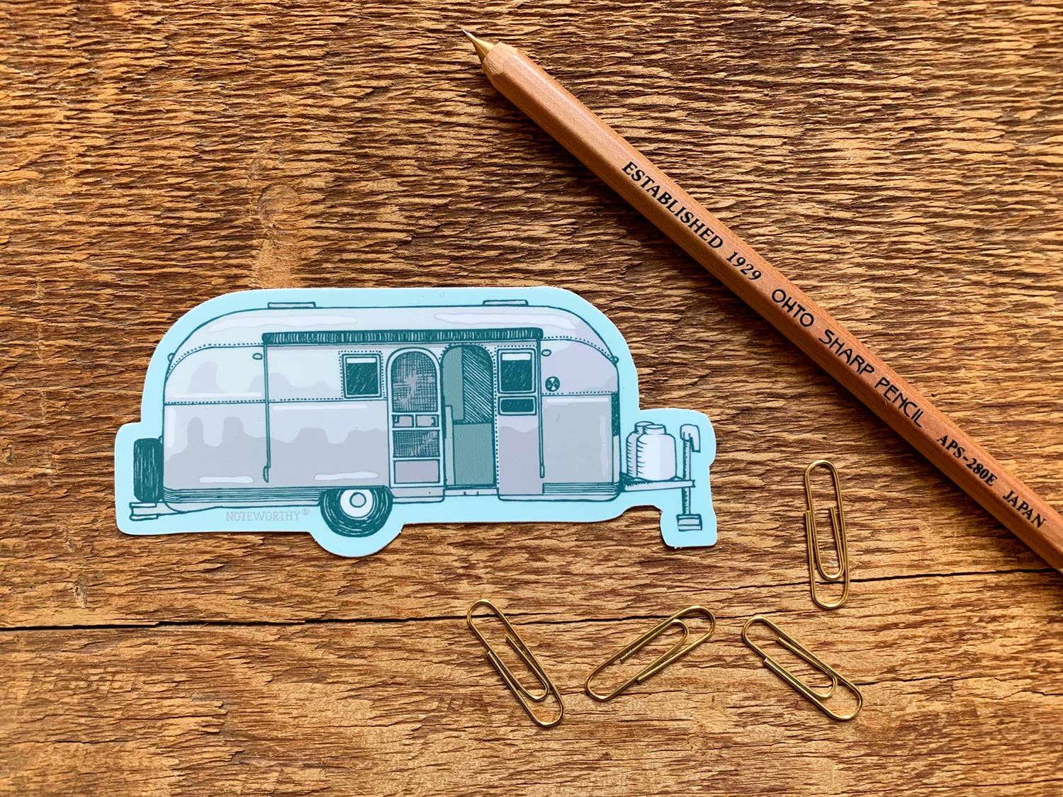 Noteworthy Paper & Press – Großhandel Aufkleber – Silberner Camper Aufkleber4