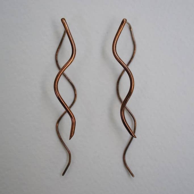 Boucles d'oreilles pendantes Roots en or rose Infinity pour la vente par LettersToSarah Metalsmithing
