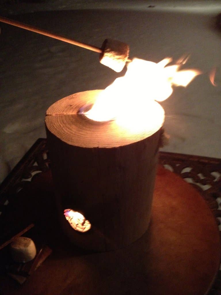 OneLogFire - Wholesale Fire Pit - Original OneLogFire 6-Logs per case   2-Hour burn time2