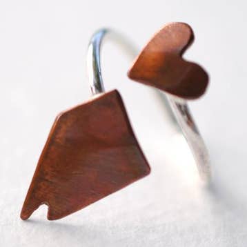 Bague Nevada Coeur Place pour la vente par LettersToSarah Metalsmithing