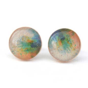 Boucles d'oreilles à tige aquarelle bleue et jaune pour la vente par Starlight Woods