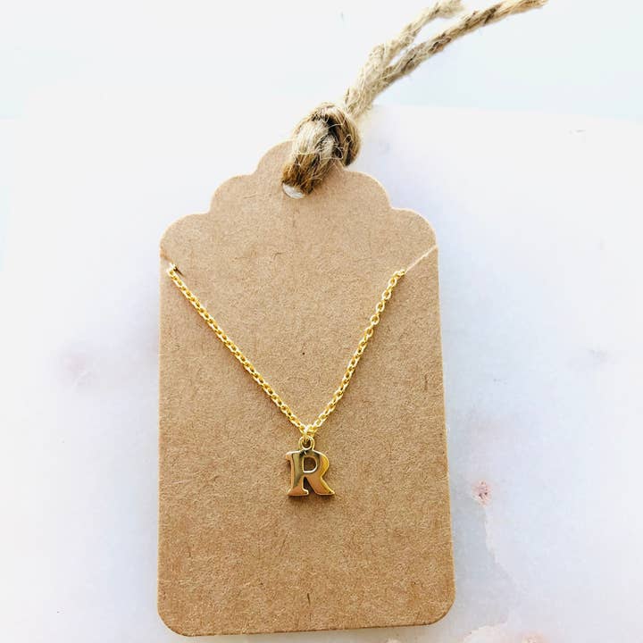 Mini Initial för wholesale av Lily Max Jewelry