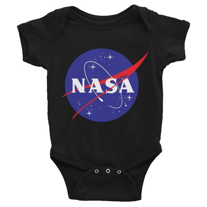 Zwarte Nasa bodysuit voor wholesale door Diverscity Clothing Co.